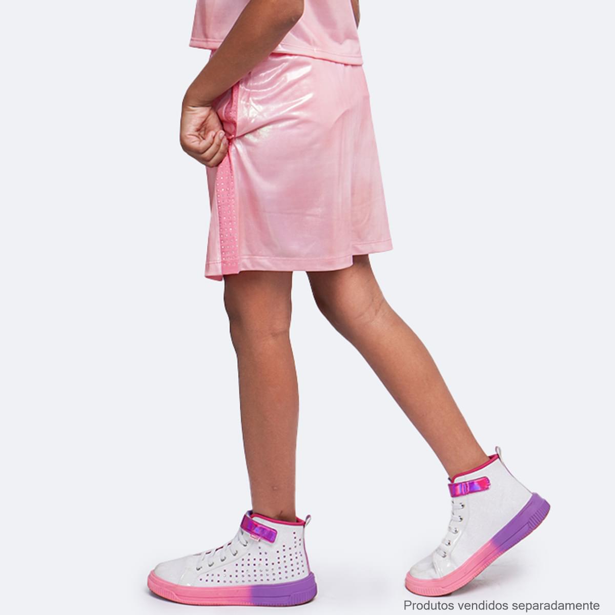 Short Saia Infantil Pampili Strass Rosê Holográfico - traseira do short saia na menina