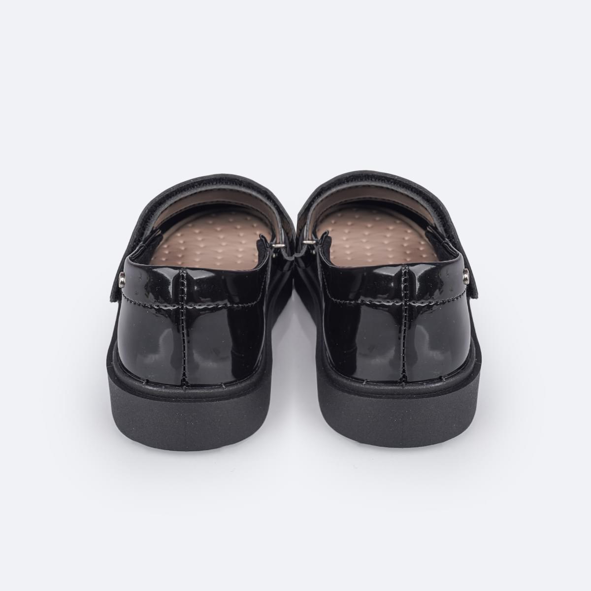 Sapato Infantil Pampili Tifany Calce Fácil Verniz Preto - traseira do sapato em verniz