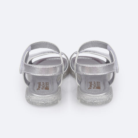 Sandália de Led Infantil Pampili Lulli Glitter e Pontos Coloridos Prata - traseira da sandália em sintético prata