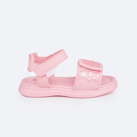 Sandália Infantil Pampili Lili Matelassê Corações Rosa Chiclete - lateral da sandália com velcro