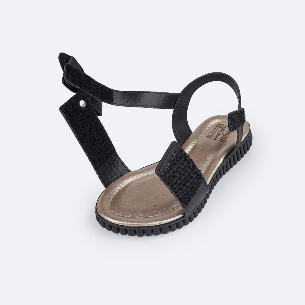 Sandália Papete Infantil Pampili Candy Laço e Perfuros Preto - abertura da sandália calce fácil com velcro