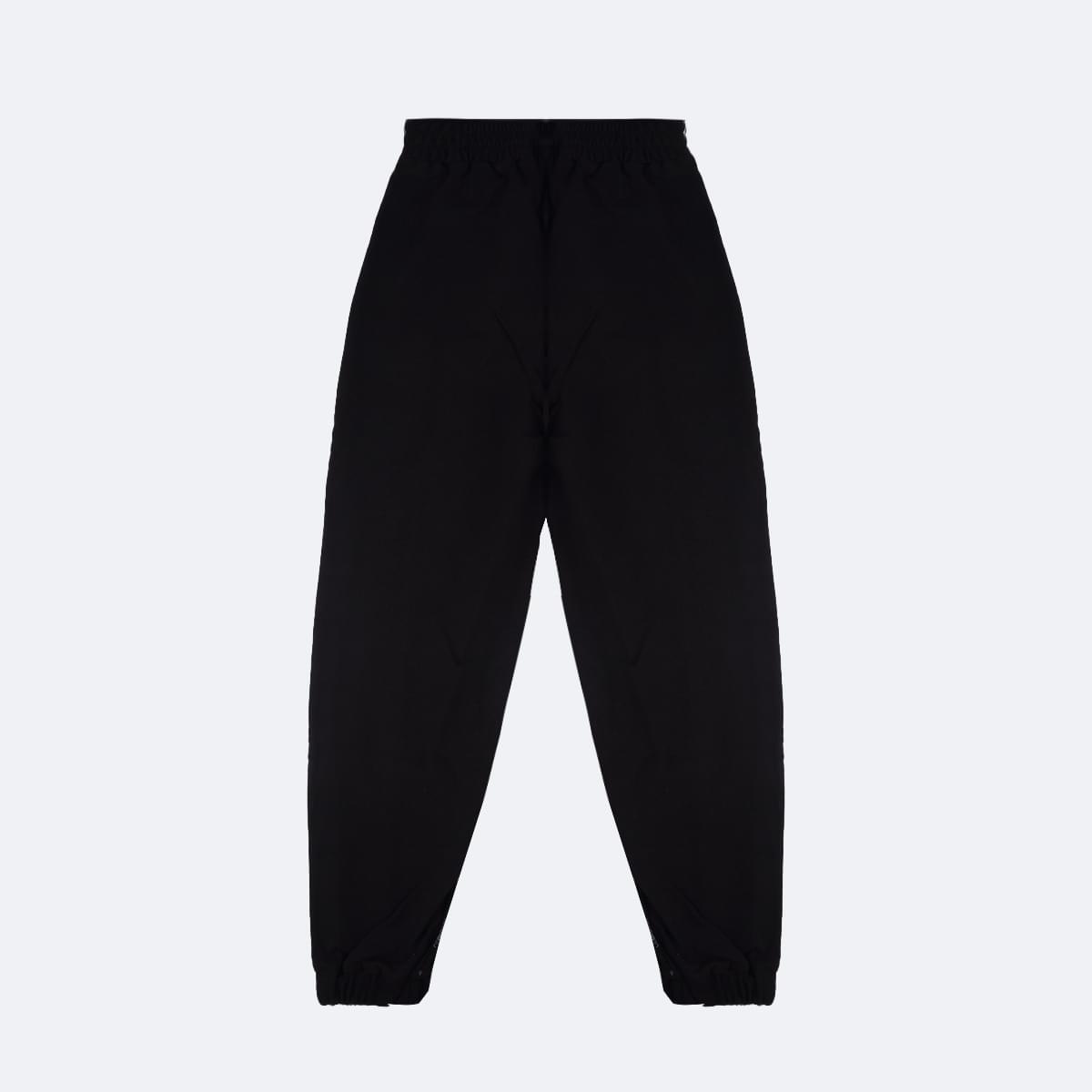 Calça Jogger Pampili Moletom Paetê Preta e Rosa - costas da calça jogger