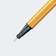 Caneta Stabilo Point 88 Laranja Neon - frente da caneta com ponta em feltro