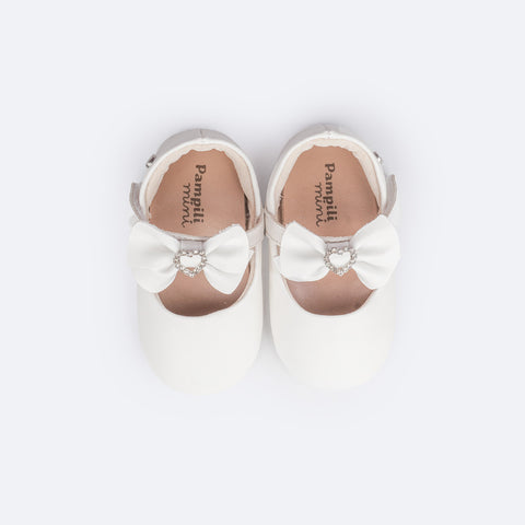 Sapato de Bebê Pampili Nina Laço Coração de Strass Branco - superior do sapato
