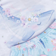 Pijama de Bebê Alakazoo Oceano Branco e Azul - estampa do pijama de baleia