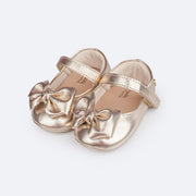 Sapato de Bebê Pampili Nina Laço em Nó Dourado - frente do sapato