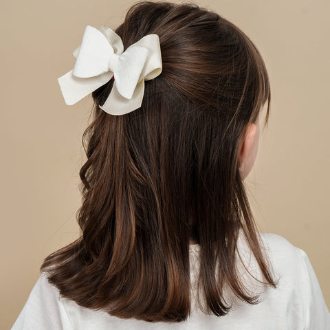 Presilha Bico de Pato Pampili Laço Grande Off White