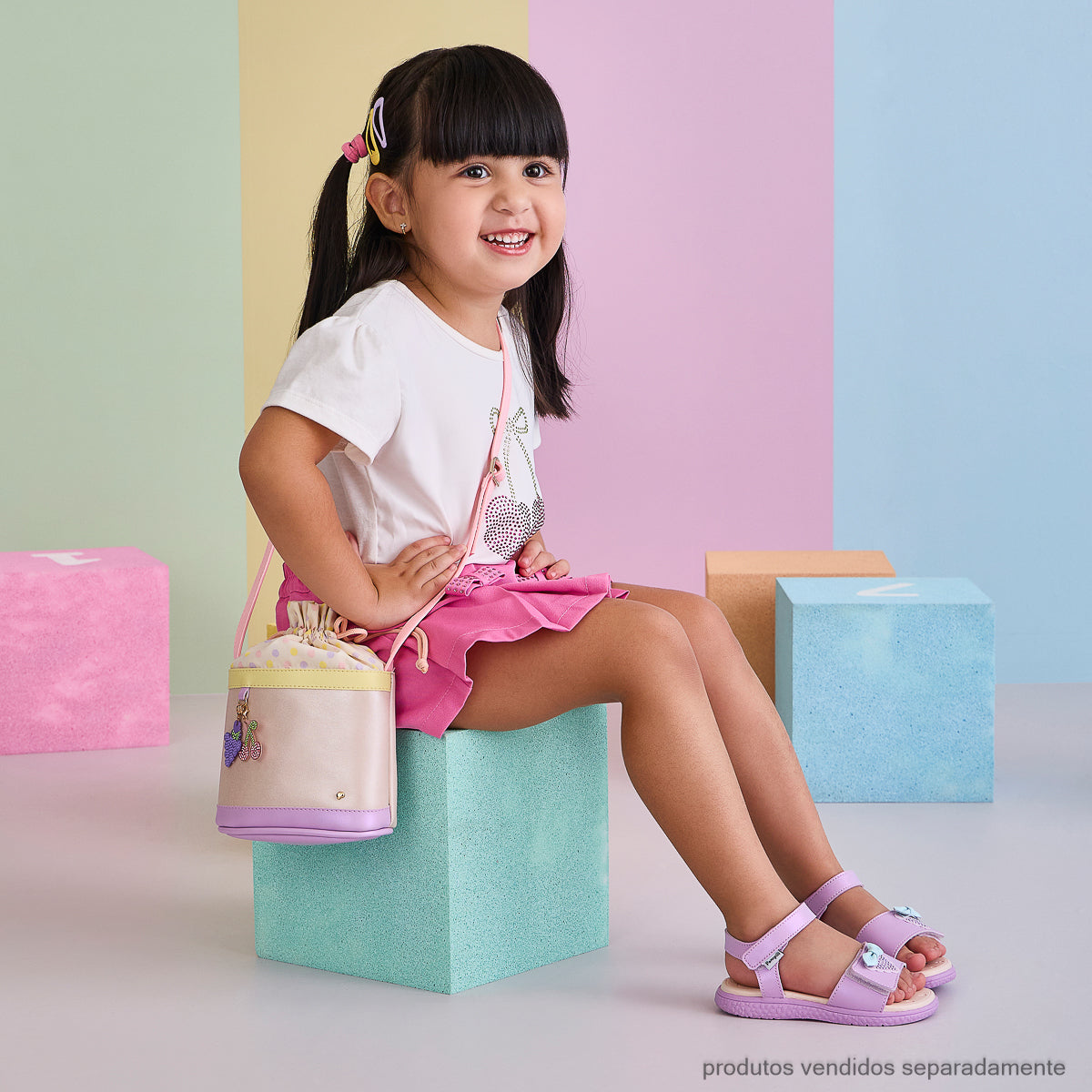 Bolsa Tiracolo Infantil Pampili Bucket Frutinhas Colorida