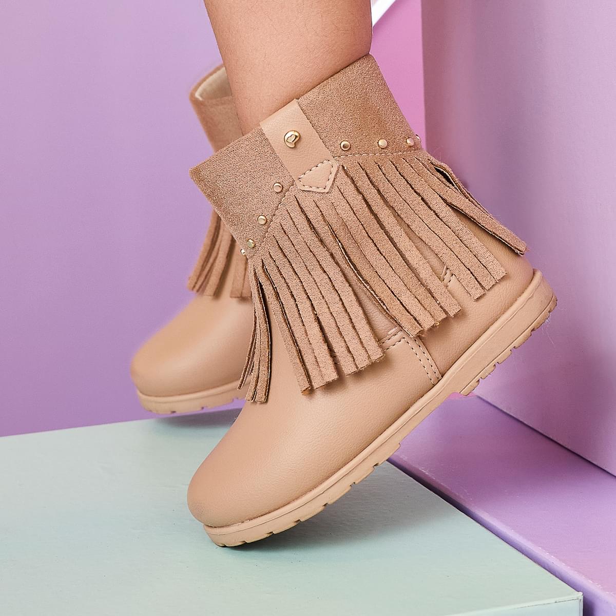 Bota de Franja Infantil Pampili Rubi Cano Baixo Bege
