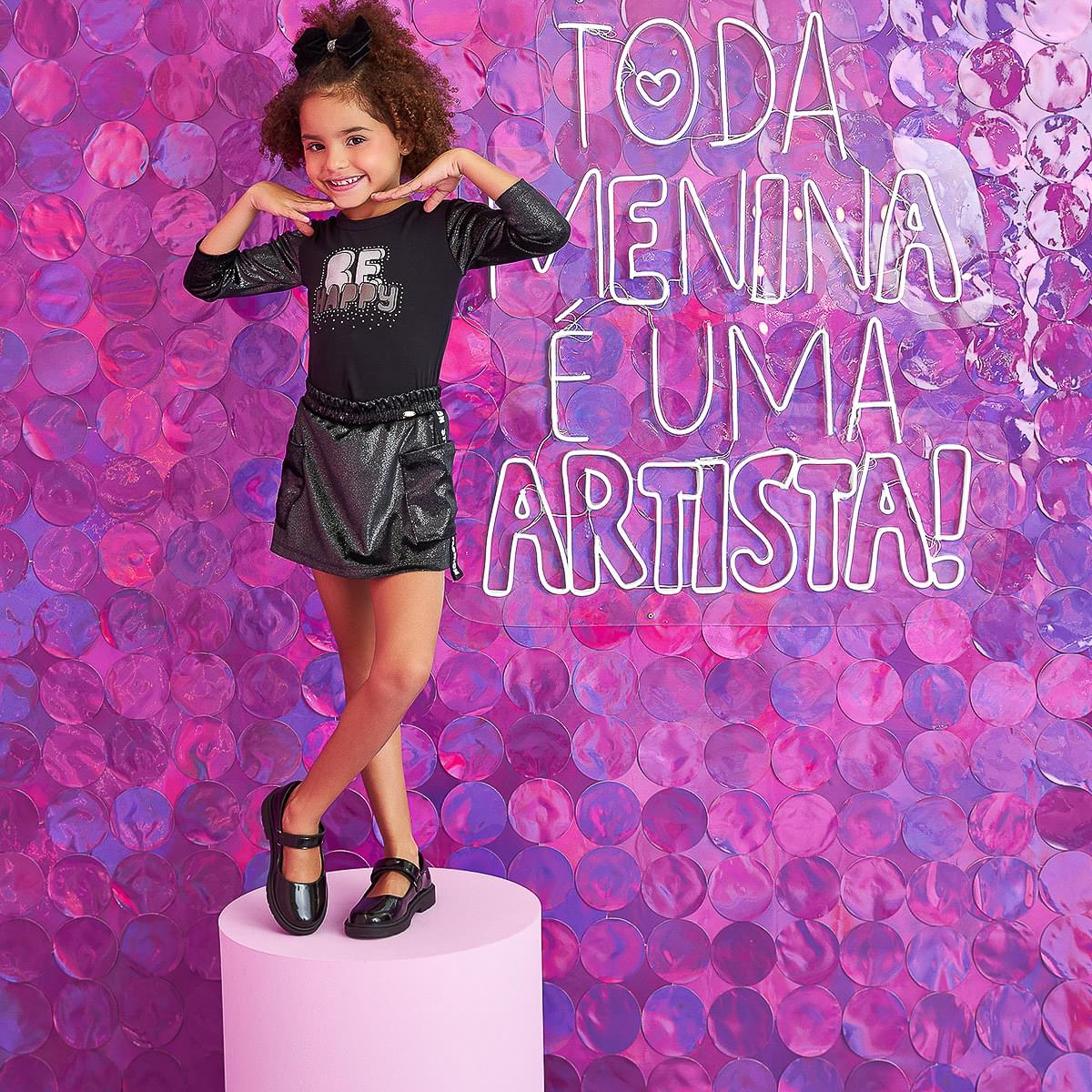 Sapato Infantil Pampili Tifany Calce Fácil Verniz Preto - sapato no pé da menina