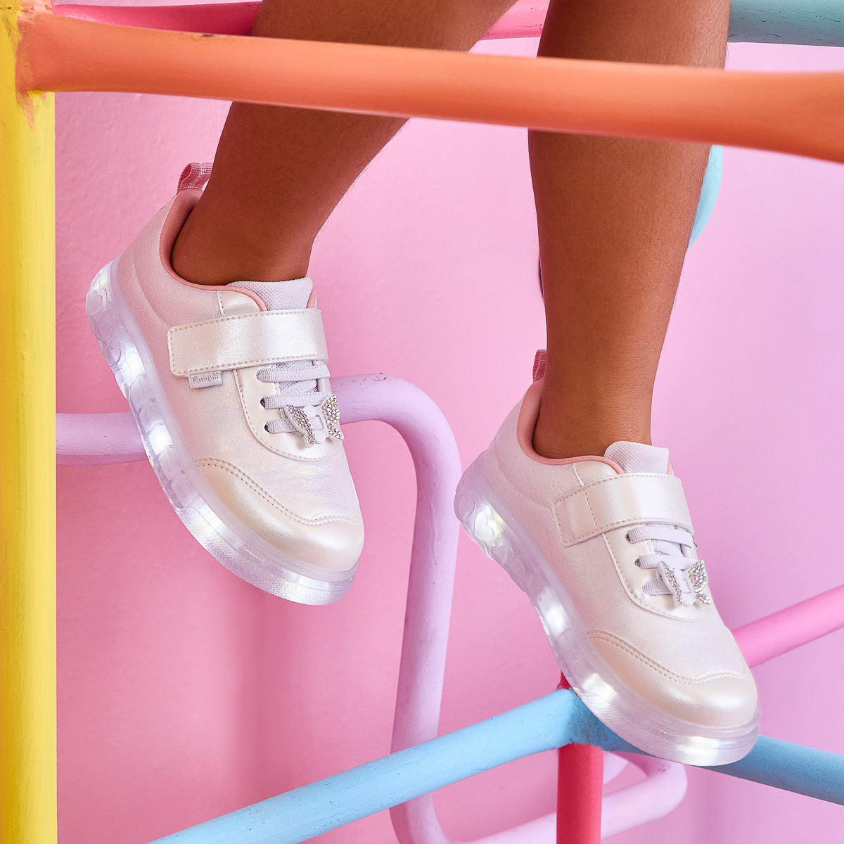 Tênis de Led Infantil Pampili Sneaker Luz Borboleta Branco