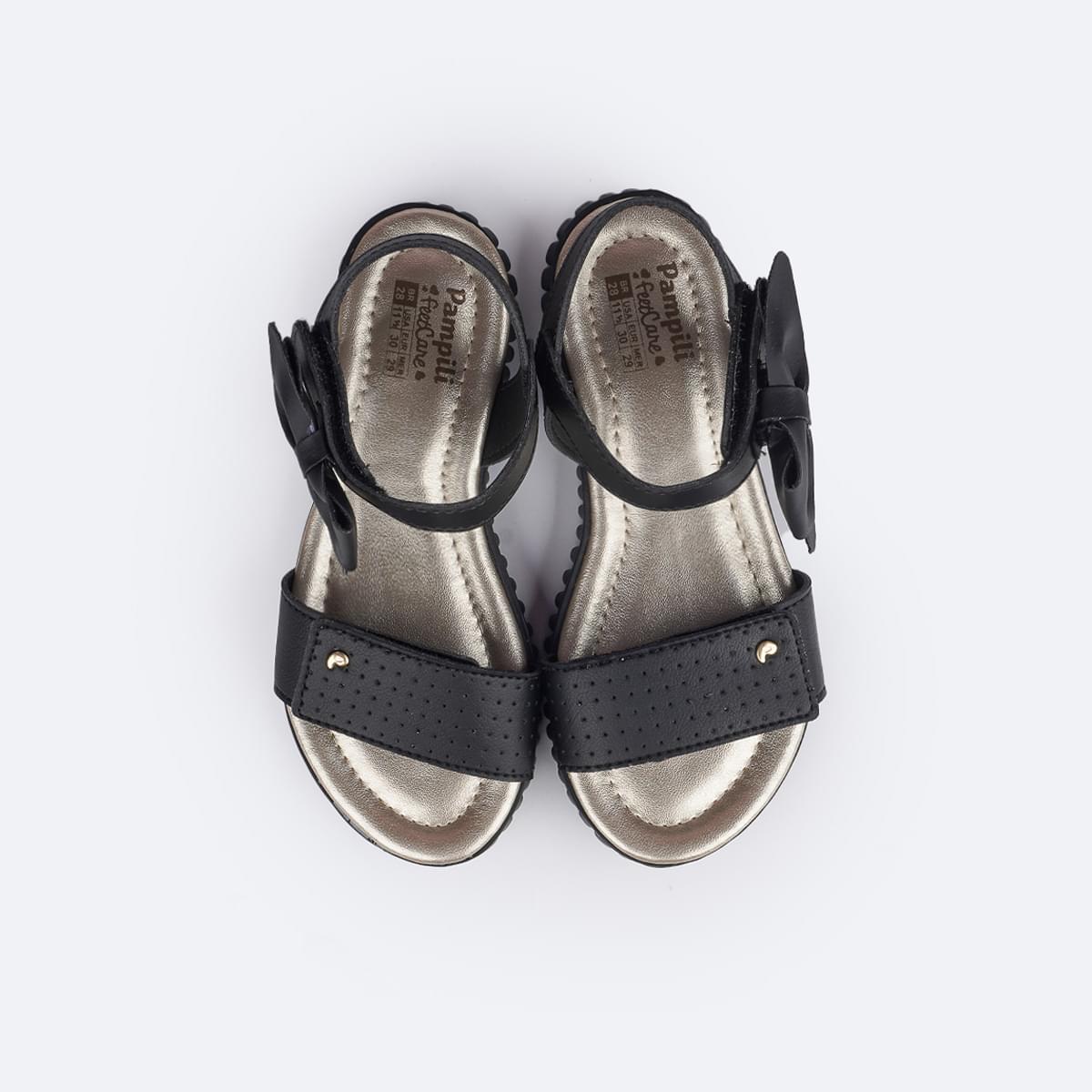 Sandália Papete Infantil Pampili Candy Laço e Perfuros Preto - superior da sandália