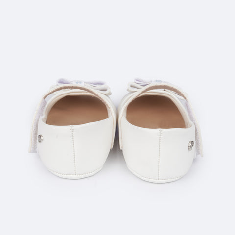 Sapato de Bebê Pampili Nina Momentos Especiais Laço Strass Branco - traseira de sapato branco