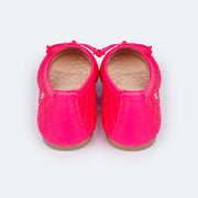 Sapatilha Infantil Super Fofura Matelassê Verniz Pink Maravilha - traseira da sapatilha confortável