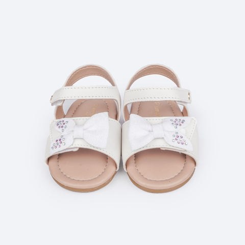 Sandália de Bebê Pampili Nana Laço Assimétrico Glitter e Strass Branco - frente da sandália em velcro