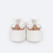 Sapato de Bebê Pampili Nina Laço Coração de Strass Branco - frente do sapato com laço 