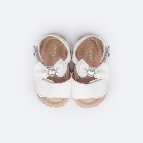 Sandália de Bebê Pampili Nana Laço Coração de Strass Branca - superior da sandália