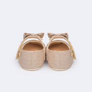 Sapato de Bebê Pampili Nina Momentos Especiais Glitter Strass Dourado - traseira do sapato com glitter