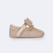 Sapato de Bebê Pampili Nina Momentos Especiais Glitter Strass Dourado - lateral fácil de calçar