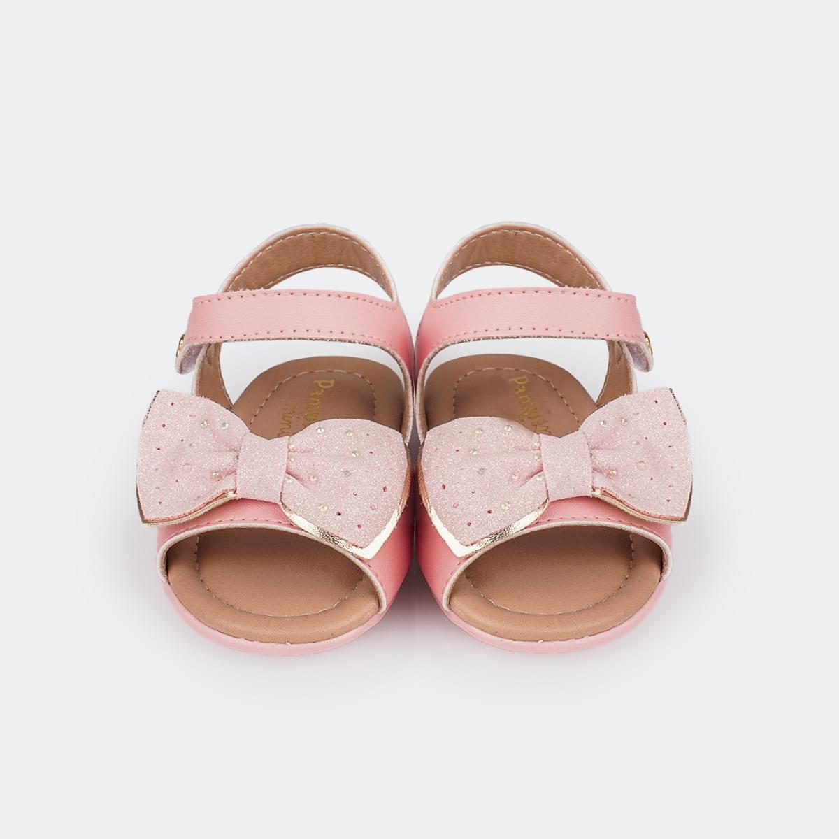 Sandália de Bebê Pampili Nana Laço Glitter e Strass Rosa Glacê  - foto da frente da sandália com laço 
