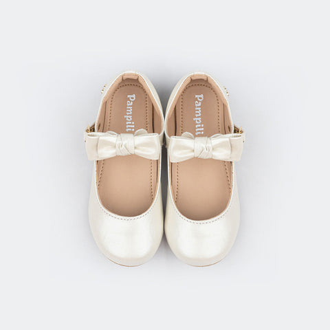 Sapato de Couro Infantil Feminino Cris com Laço Off White.