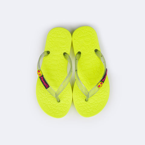 Chinelo Infantil Pampili Likes Emoji Love Eco Amigável Amarelo Neon - parte superior do chinelo com emoji