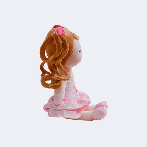 Boneca Metoo Mini Angela Candy Color - sentada lateral direita