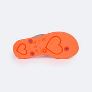 Chinelo Infantil Pampili Likes Emoji Love Eco Amigável Laranja Neon - sola antiderrapante com detalhe de corações 