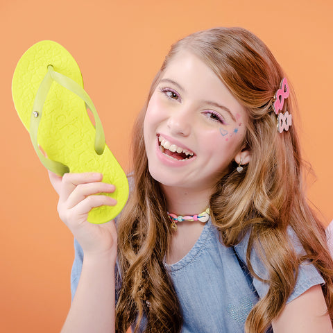 Chinelo Infantil Pampili Likes Love Neon Amarelo Lima.