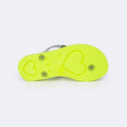 Chinelo Infantil Pampili Likes Emoji Love Eco Amigável Amarelo Neon - sola leve e antiderrapante