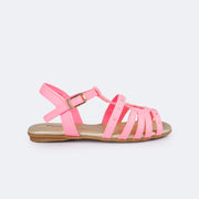 Sandália Infantil Pampili Aurora Clássica com Tachas Rosa Neon  - lateral com fivela sem pino 