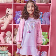 Vestido Infantil Kukiê Manga Longa Coração Pelúcia Lilás - frente do vestido na menina