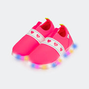 Tênis de Led Infantil Pampili Liz Luz Corações Lycra Pink e Amarelo Flúor - frente do tênis fácil de calçar 