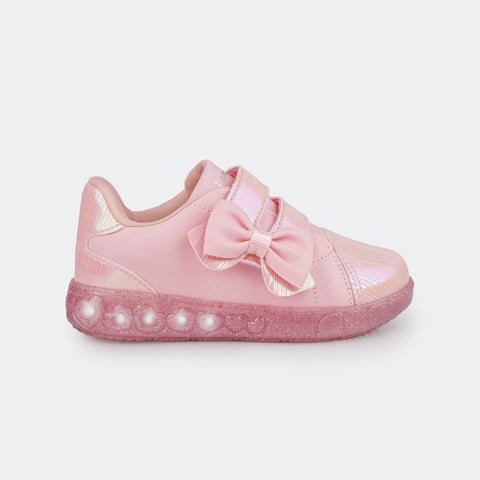 Tênis de Led Infantil Pampili Sneaker Luz Calce Fácil com Laço Holográfico Rosado  -foto lateral com luz de led