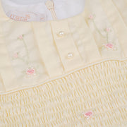 Vestido de Bebê Roana Bordado Flores e Pérolas Amarelo - vestido bebê lastex e bordado