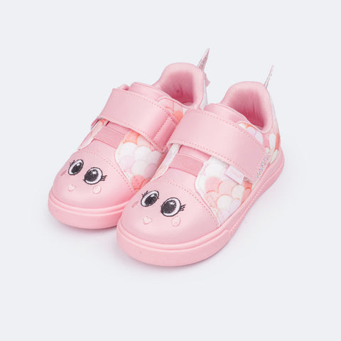 Tênis Infantil Feminino Pampili Pom Pom Peixinha Rosado e Colorido - frente do tênis infantil com glitter