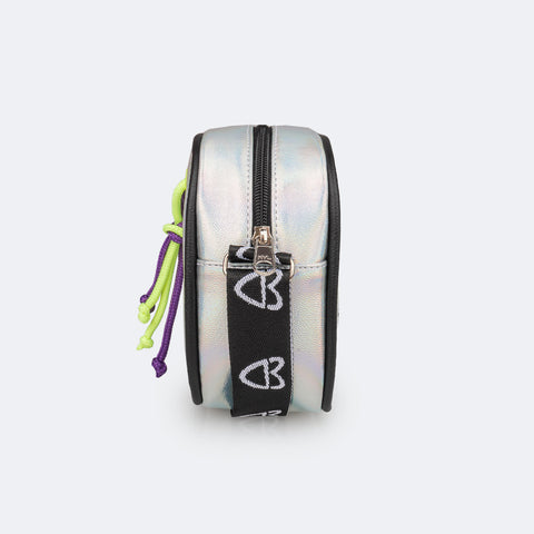 Bolsa Tiracolo Tweenie com Cordão Colorido Holográfica Prata e Preta - lateral da bolsa 