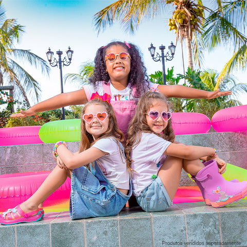 Óculos de Sol Infantil Feminino Pampili Coração Nude e Rosa.