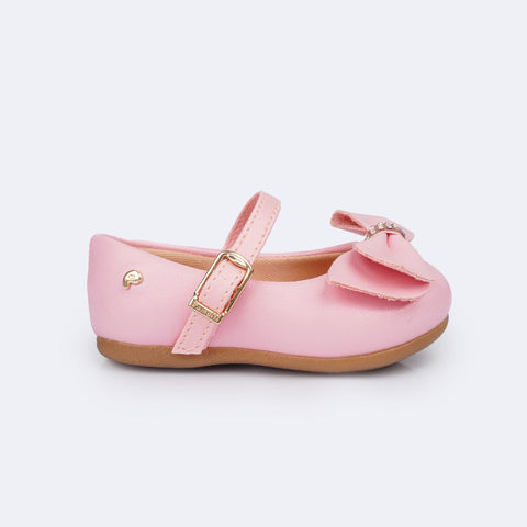 Sapato Infantil Pampili Mini Angel com Laço e Strass Perolado Rosado - lateral com fivela fácil de calçar