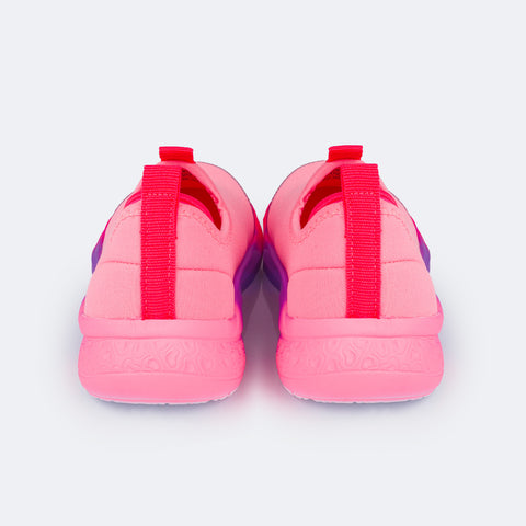 Tênis Infantil Feminino Pampili Gabi Sola Ultra Leve Degradê Rosa Neon - traseira do tênis rosa neon