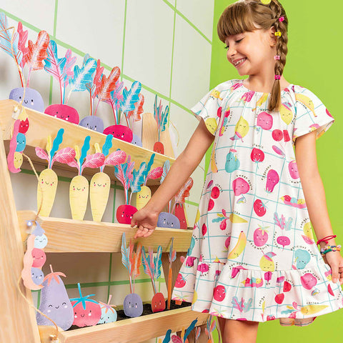 Vestido Infantil Kukiê Fruta Feliz Branco e Colorido - frente do vestido infantil