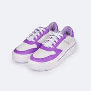 Tênis Feminino Tweenie #Crush Branco e Roxo - Vem com Chaveiro - frente do tênis com cadarço 