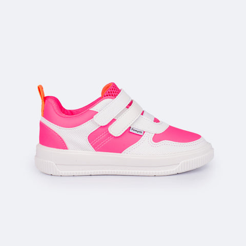 Tênis Infantil Feminino Pampili XP 21 Calce Fácil Velcro Branco e Pink Fluor - lateral do tênis com peças pontilhadas jpg