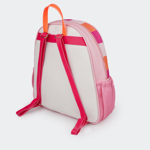 Mochila Infantil Pampili Matelassê Corações Branca e Rosa  - foto da parte traseira da mochila 