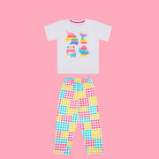 Pijama Infantil Cara de Criança Brilha no Escuro Calça Pop It Branco e Colorido - frente do pijama feminino