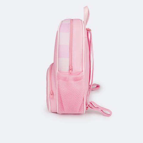 Mochila Infantil Pampili Matelassê Corações Rosado e Rosa Bebê - lateral da mochila com bolso em nylon 