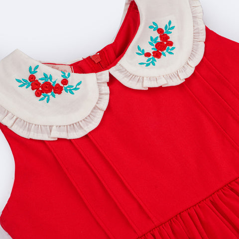 Vestido de Bebê Bambollina com Calcinha Bordado e Saia de Pregas Vermelho - babado e bordado na gola