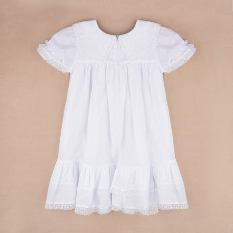 Vestido de Batizado Roana com Touca Renda Laço Branco - costas do vestido bebê branco